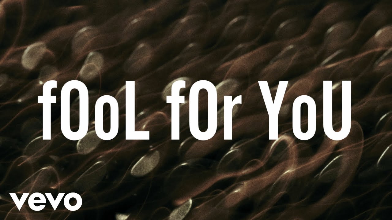 ZAYN - fOoL fOr YoU (Lyric Video)