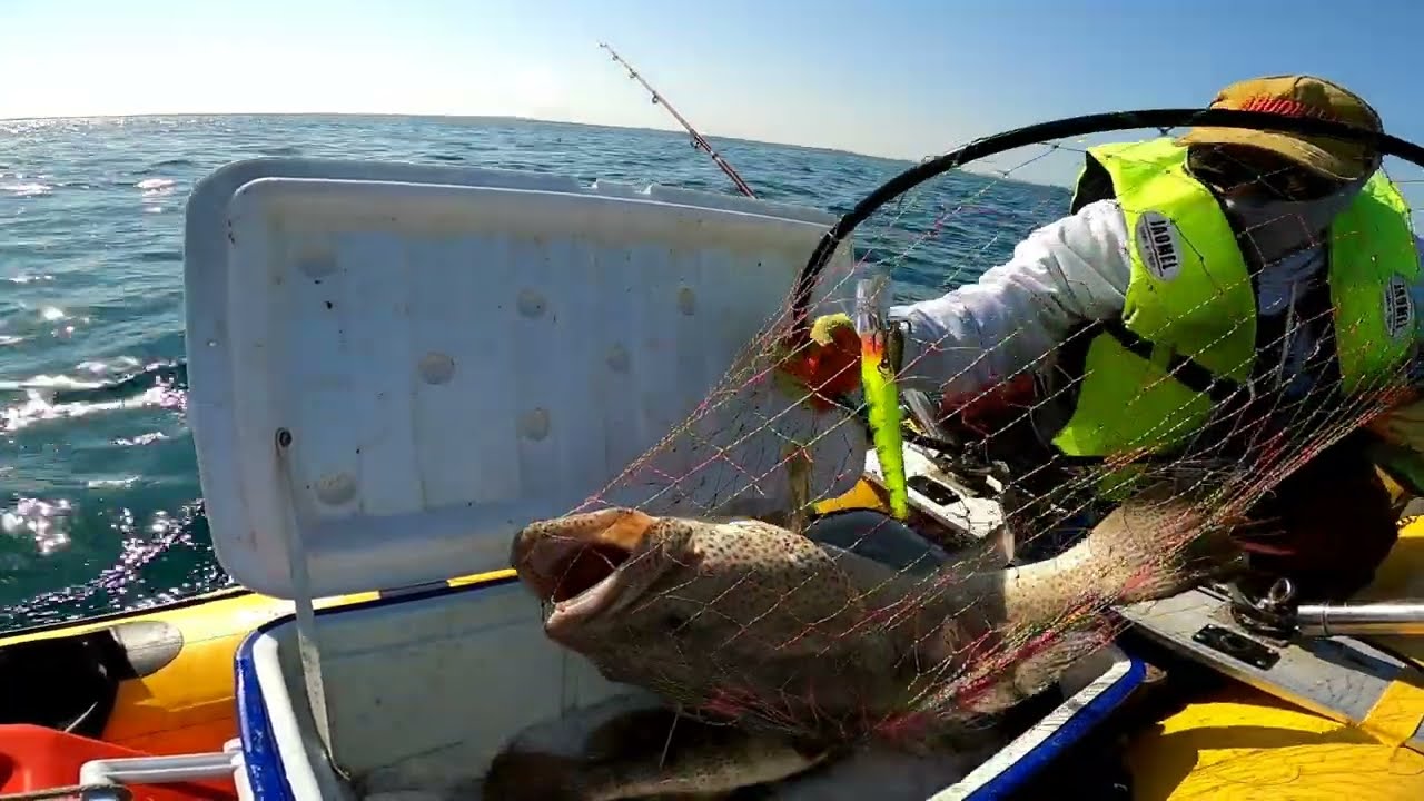 inflatable kayak fishing,( part,2 )trolling for grouper fish. #fishing #campping #solofishing