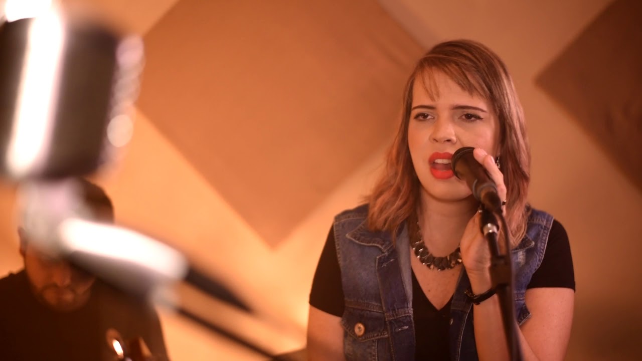 Shallow - Breno Hoc e Cinthia Morais - (Lady Gaga Cover)