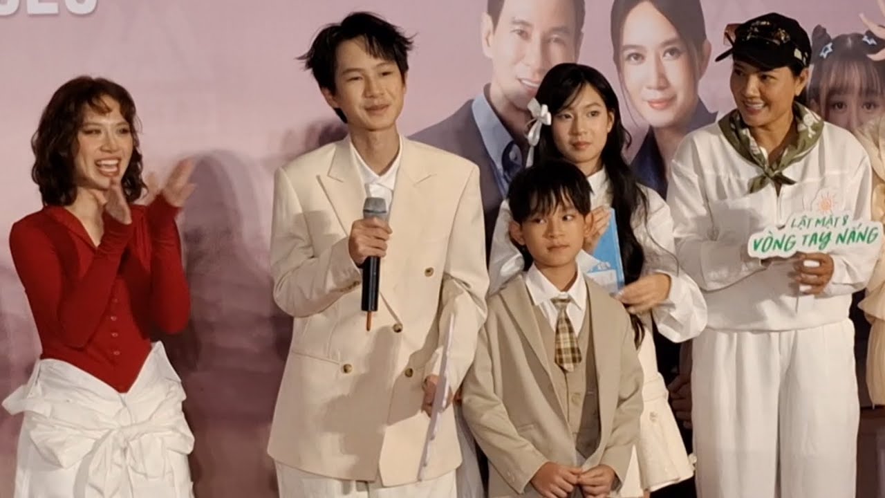 Rio con trai Lý Hải Minh Hà cùng Mio, Cherry giới thiệu vai đóng trong Lật Mặt 8 dàn Cast ấn tượng