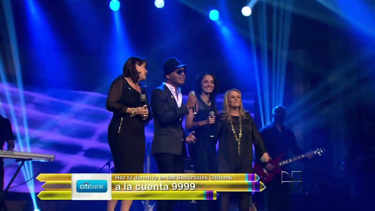 Pandora cantando junto a Samo en la Teleton USA 2012