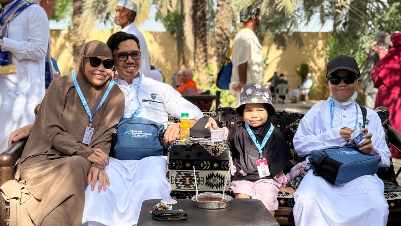 Mengunjungi kota madinah
