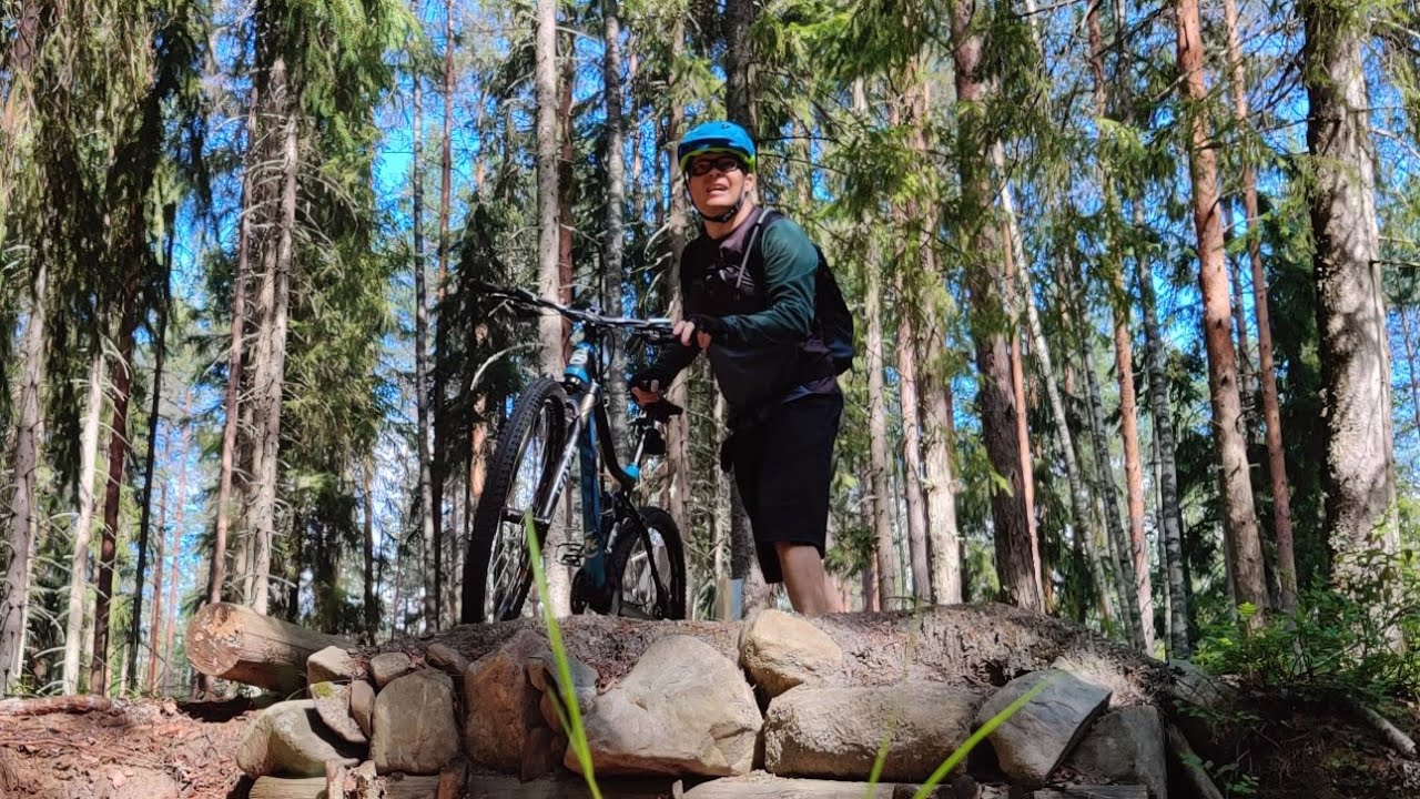 Velogi-videobloggarin pyöräilyvideo Korkeakankaan maastoreiteistä Valkeakoskella