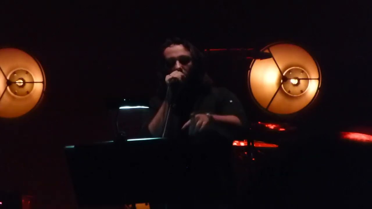 DAMIEN SAEZ I Mon terroriste + Peuple manifestant + Au bar tabac Live @ Esch-sur-Alzette 07.03.2017