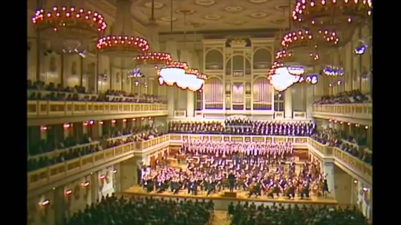 Leonard Bernstein on Beethoven and the late Bernstein 1989 in Berlin