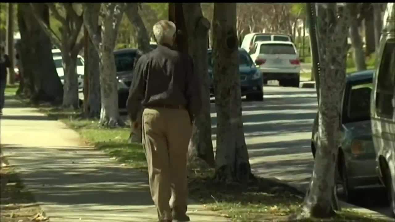 Alzheimer&rsquo;s Association offers tips for helping wandering adults