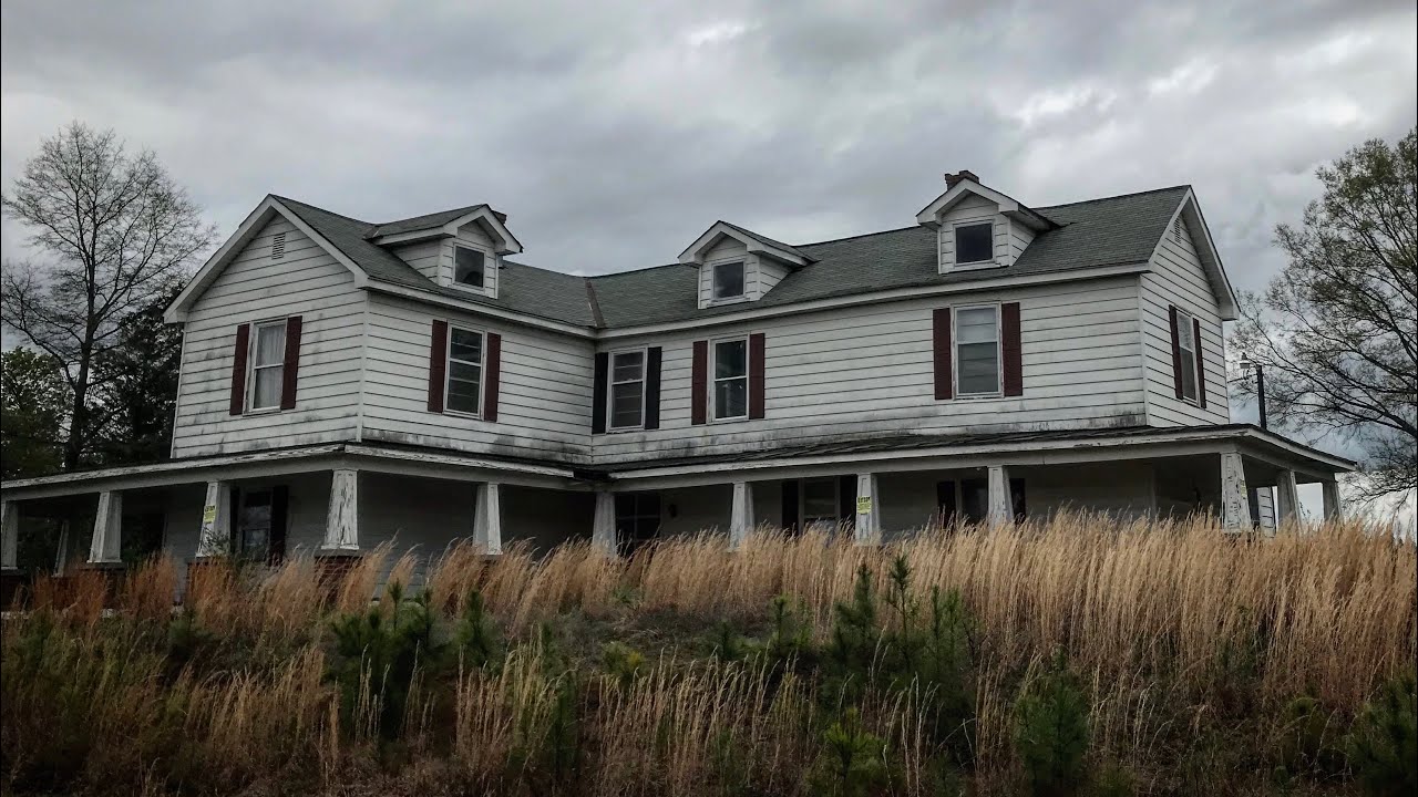 Strange Forgotten Abandoned Farm House built in 1896 & 19th century Log Cabin
