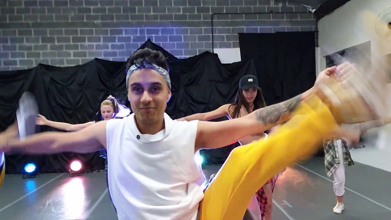 Rave de Favela Anitta (Part. Major Lazer & MC Lan) Coreography Juliano Pe&ccedil;anha