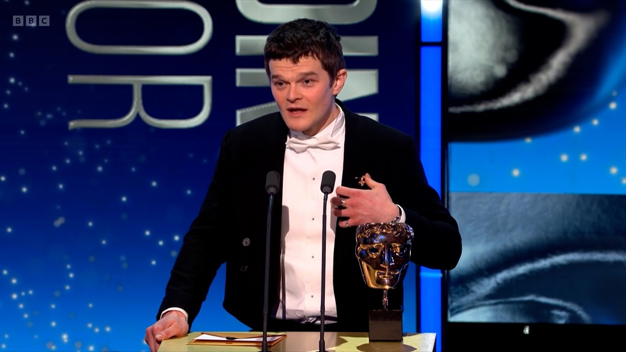 Former Wyke Drama student Robert Aramayo wins the EE Rising Star BAFTA.