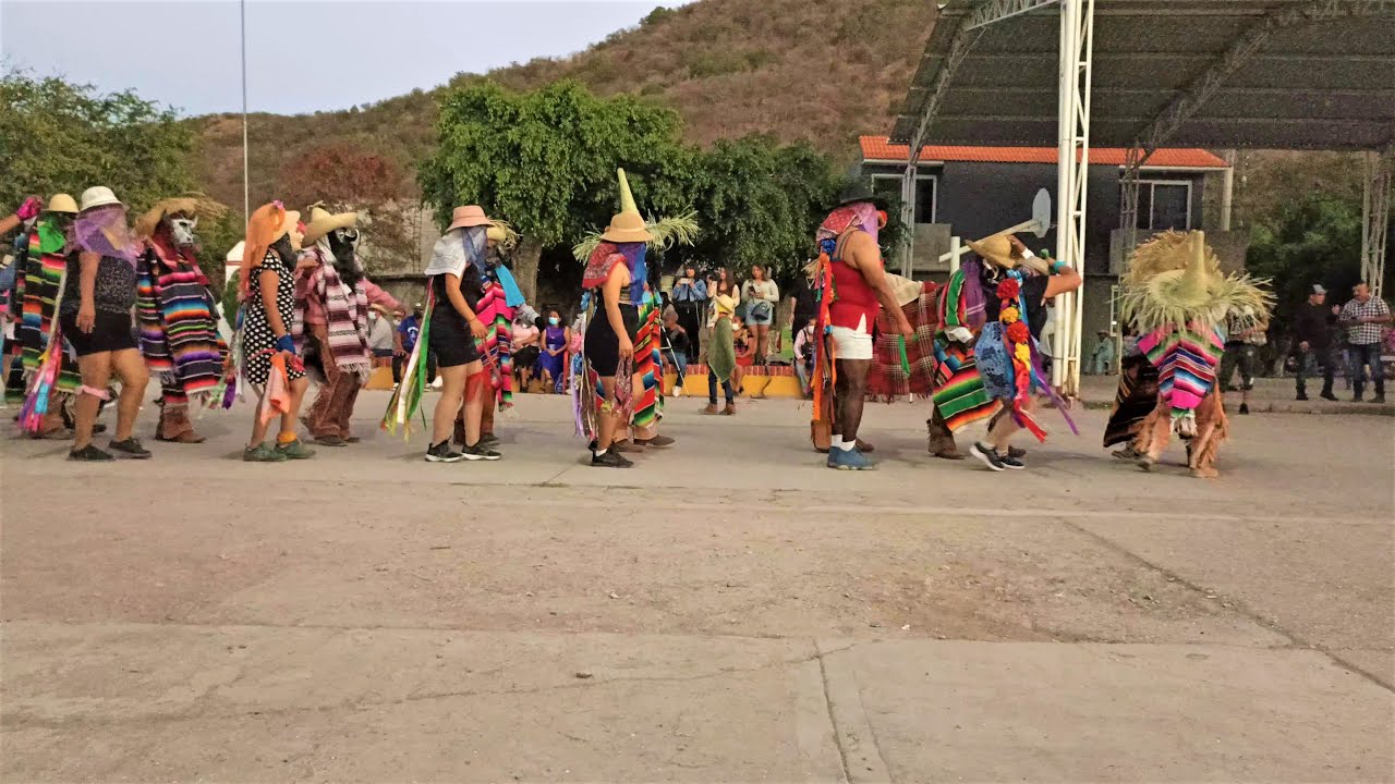 Carnaval en Santiago Yucuyachi, Oaxaca, México. 2022. Parte 04
