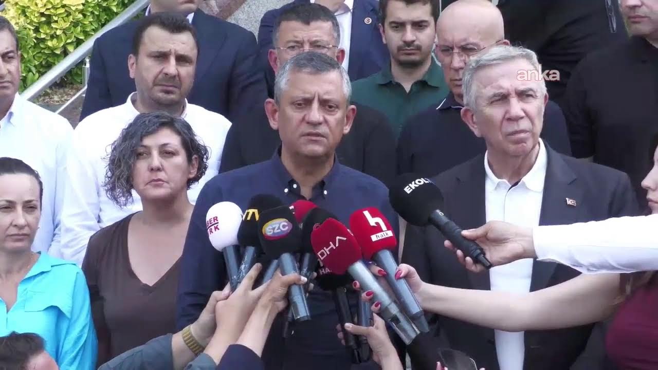 Manisa Büyükşehir Belediye Başkanımız Ferdi Zeyrek'in tedavi gördüğü hastanedeyiz.