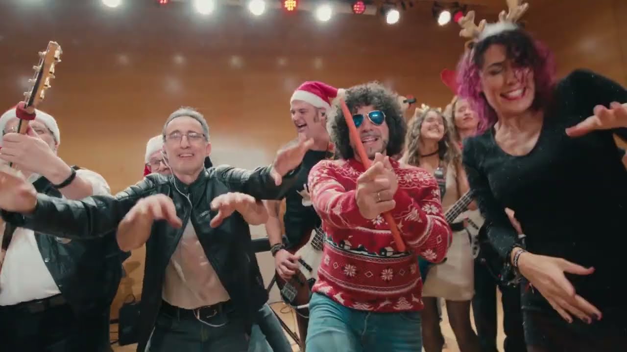 SANTA CLAUS IS COMIN' TO TOWN by ROCKEROS SOLIDARIOS
