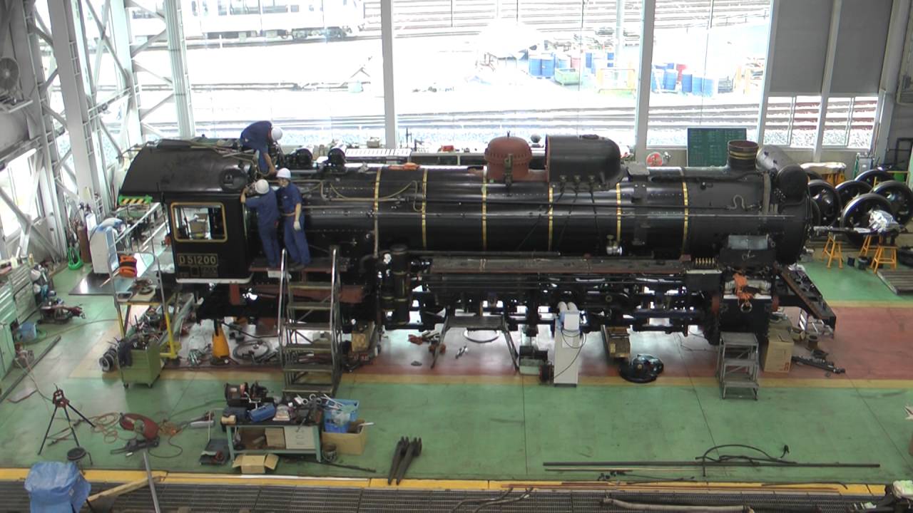 SL第２検修庫にいる全般検査中のD51形200号機　京都鉄道博物館　2016年7月25日撮影　00130
