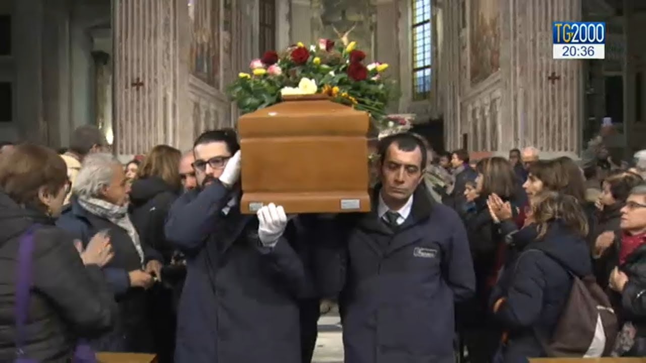 A Genova i funerali di Prince Jerry, morto suicida dopo il no al permesso di soggiorno
