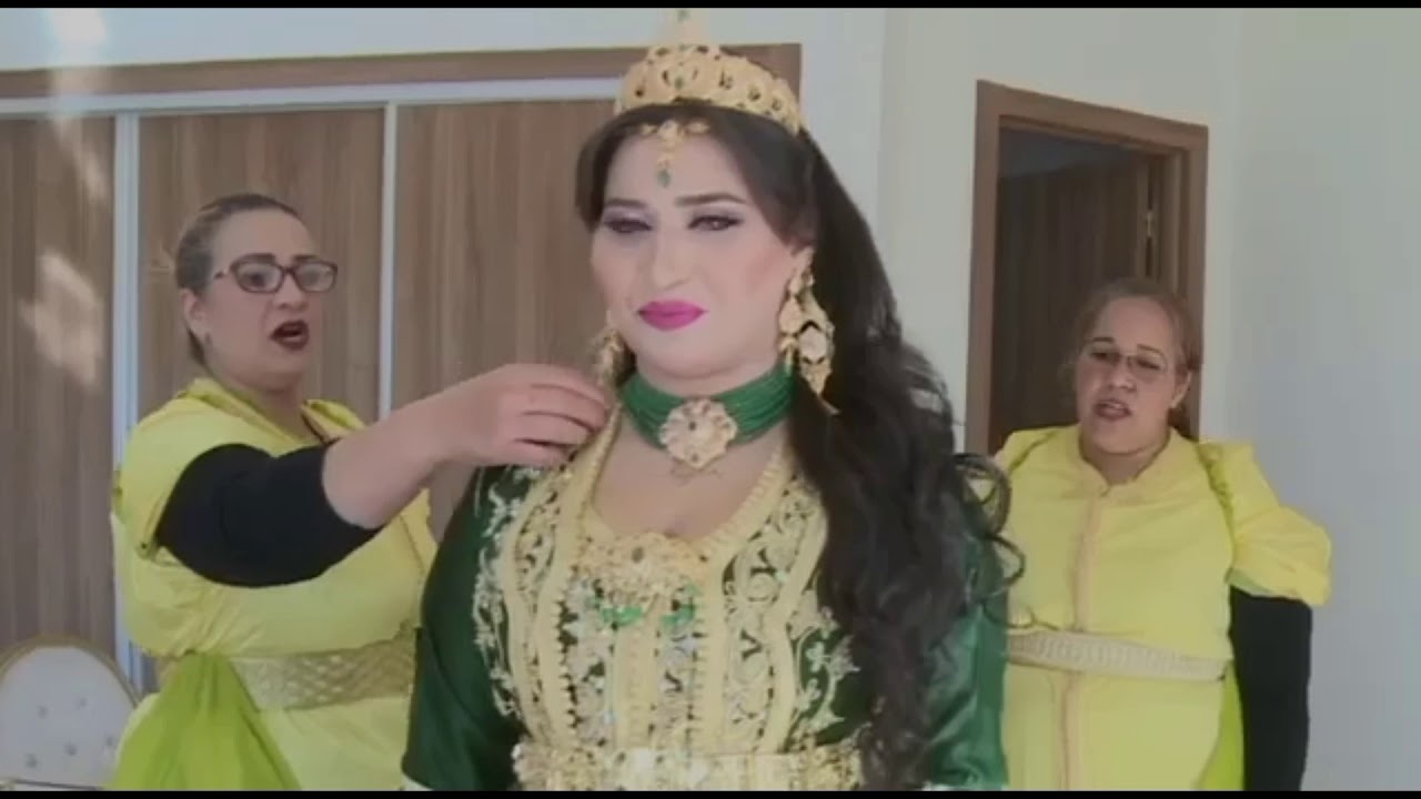 طريقة تزيين العرائس💃 بطريقة مخزانية🇲🇦 على يد✋ المعلمة فاطمة حاميدوا ❤️