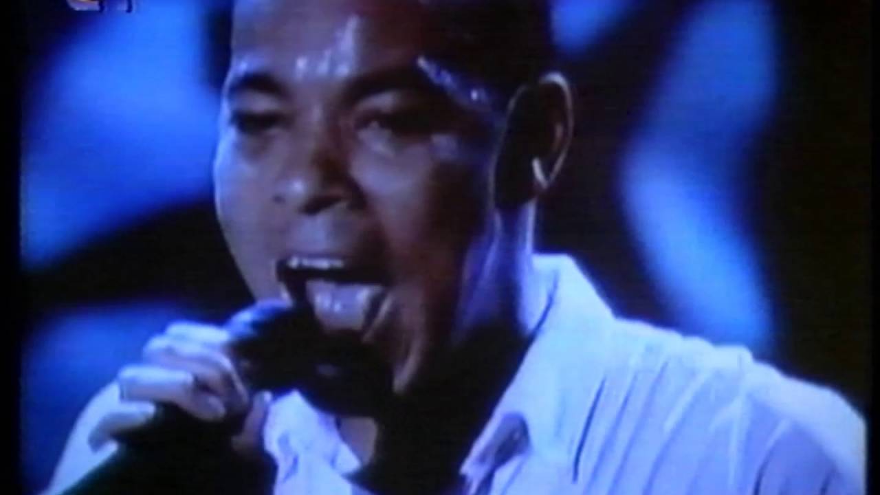 FYC Fine Young Cannibals  Live - Tell Me What