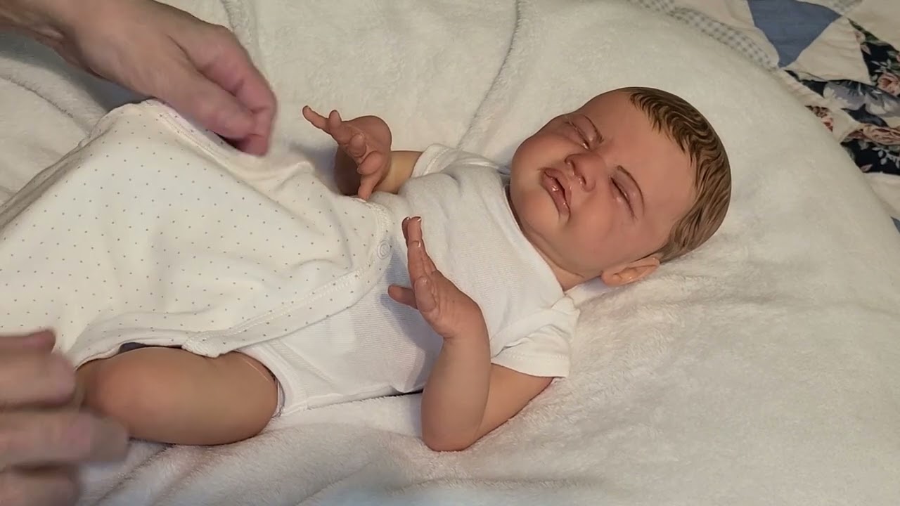 Changing Sarah Grace for Fashion Friday @RebornHuggles - 4.11.25 - #fashionfriday