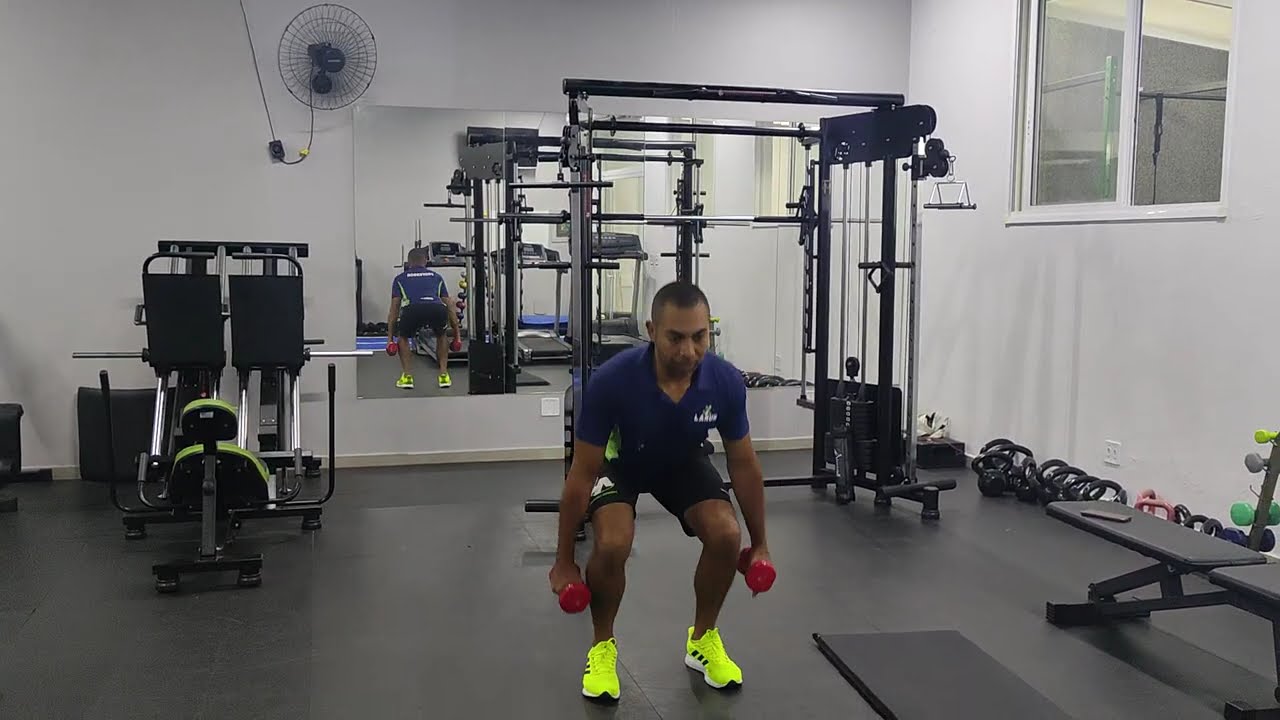 Agachamento com Recuo Alternado - Funcional