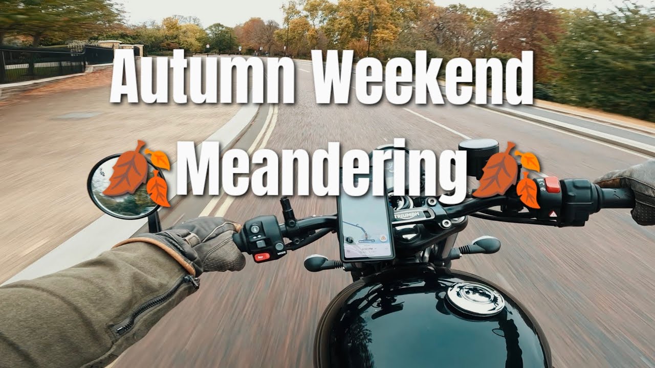 Triumph Street twin + British Customs Exhaust : London weekends