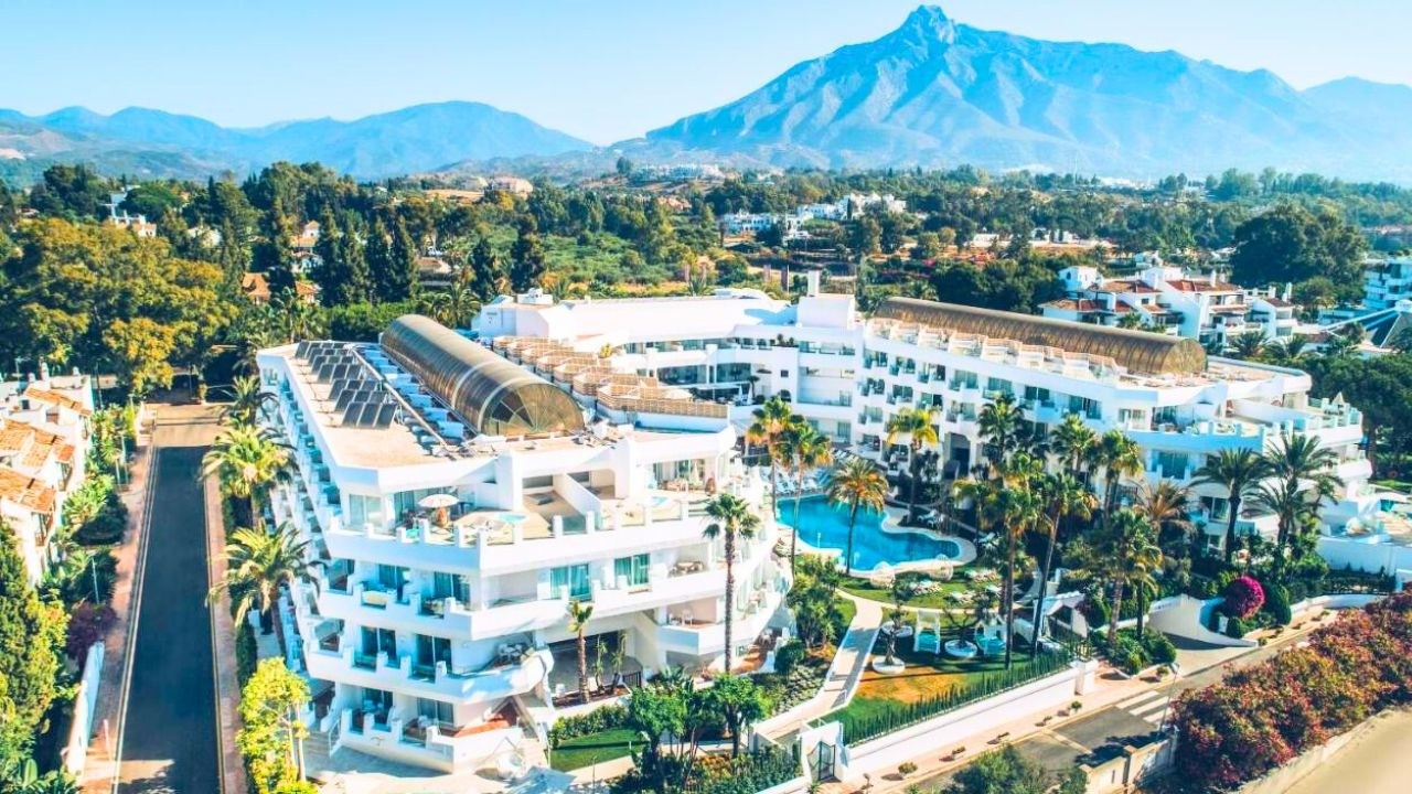 Iberostar Marbella Coral Beach Hotel | 1 km from Puerto Banús, Spain (Full Tour 4K)