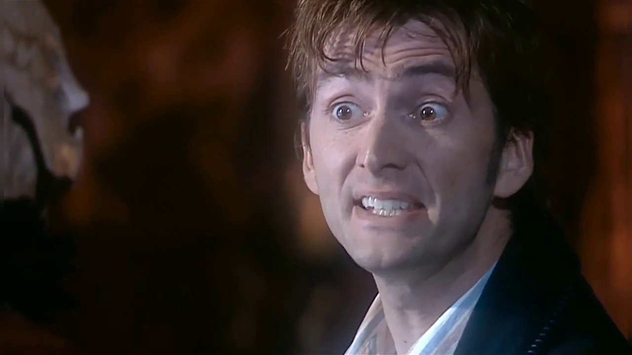 The Doctor Wakes Up | The Christmas Invasion | Doctor Who