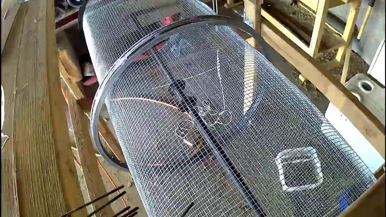 Compost screener for WORM CASTINGS, Part I