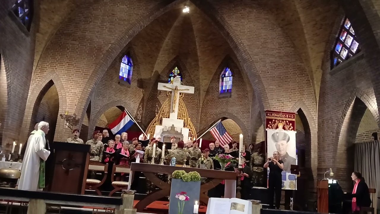 82nd Airborne Division Chorus singing the Dutch and US National Anthem (22 September 2024)