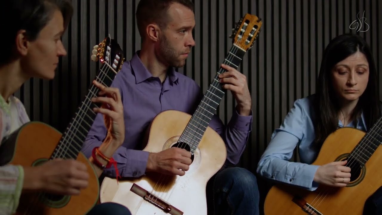 Minneapolis Guitar Quartet - Prošeta se Jovka Kumanovka - Traditional