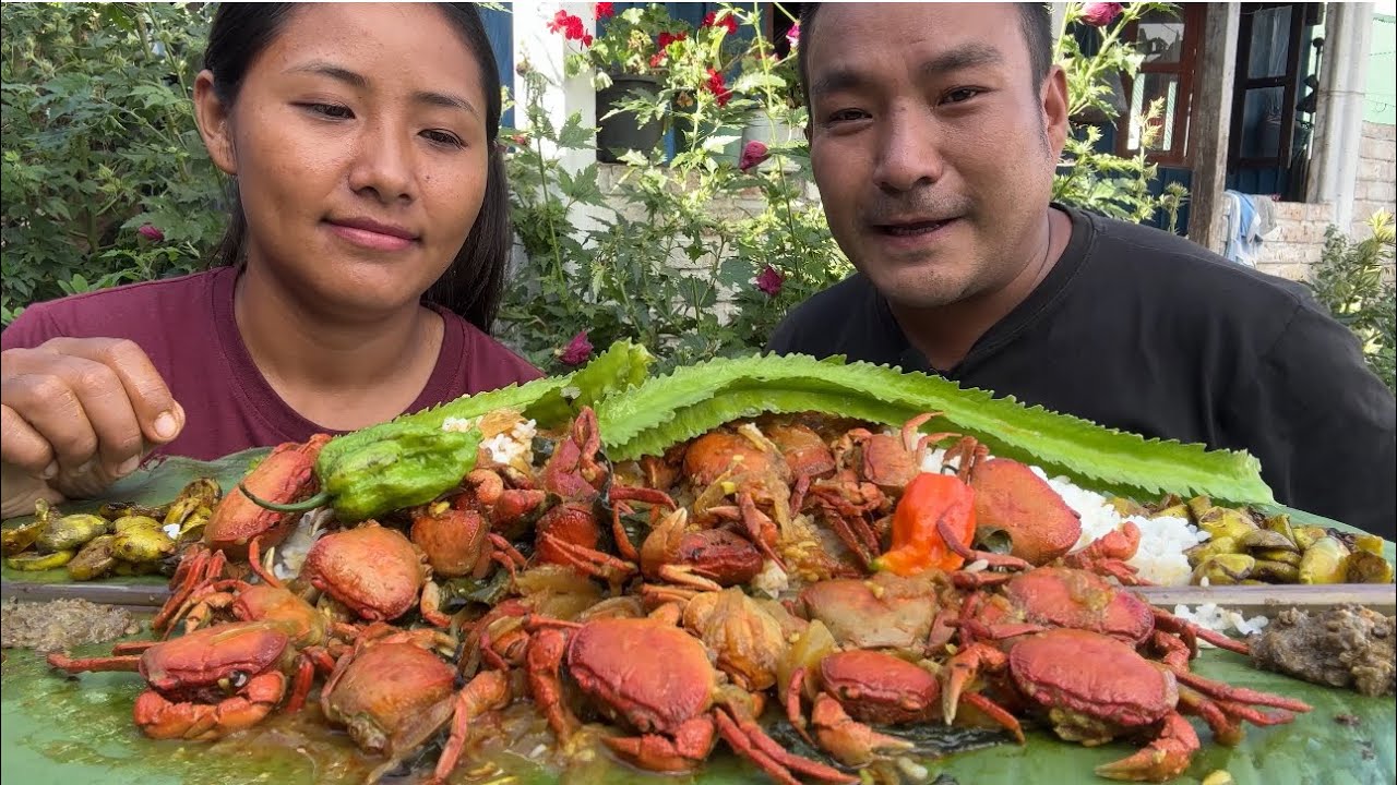 Eating one of the most delicious mud crab curry with wife // kents vlog.