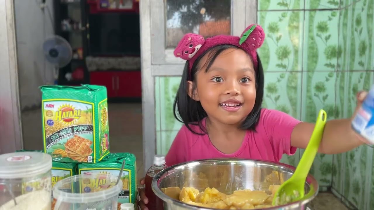 Ghea bikin kue gabin tape | #masakananak #bikinkue #gabintape #gabinetedeluz #fypシ #tiktok