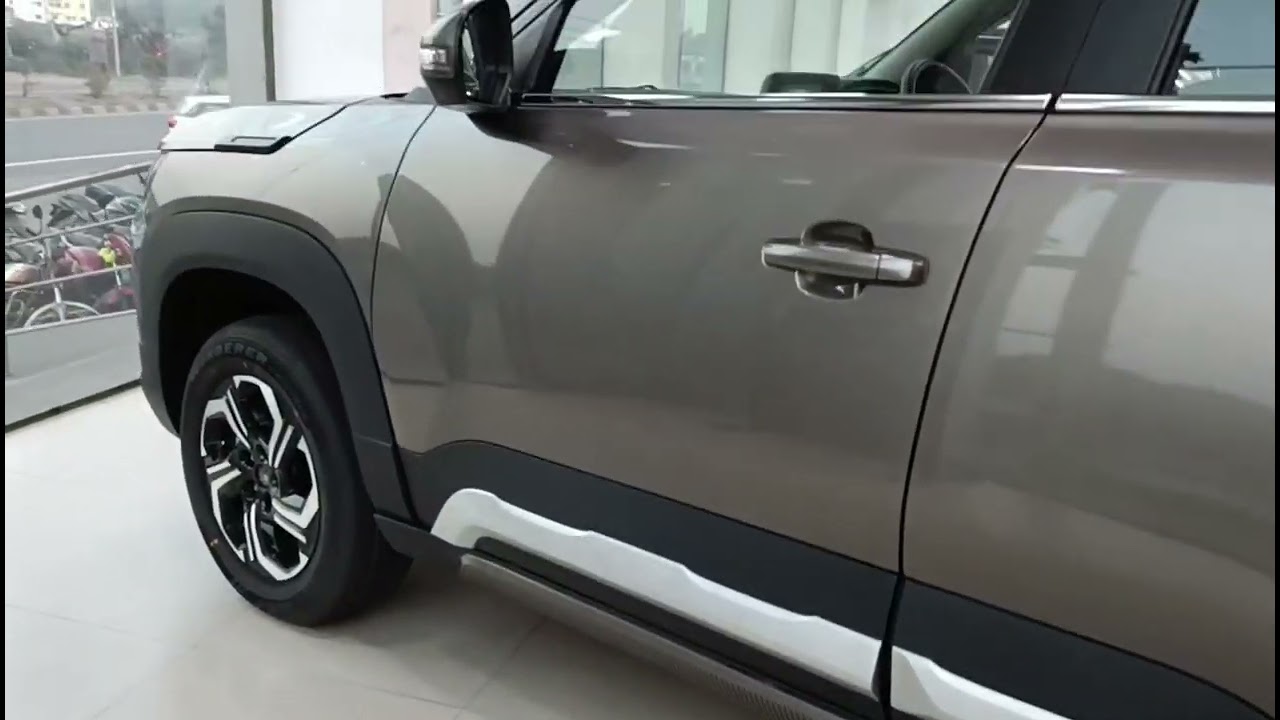 New Brezza Vxi upgraded by genuine accessories of maruti suzuki