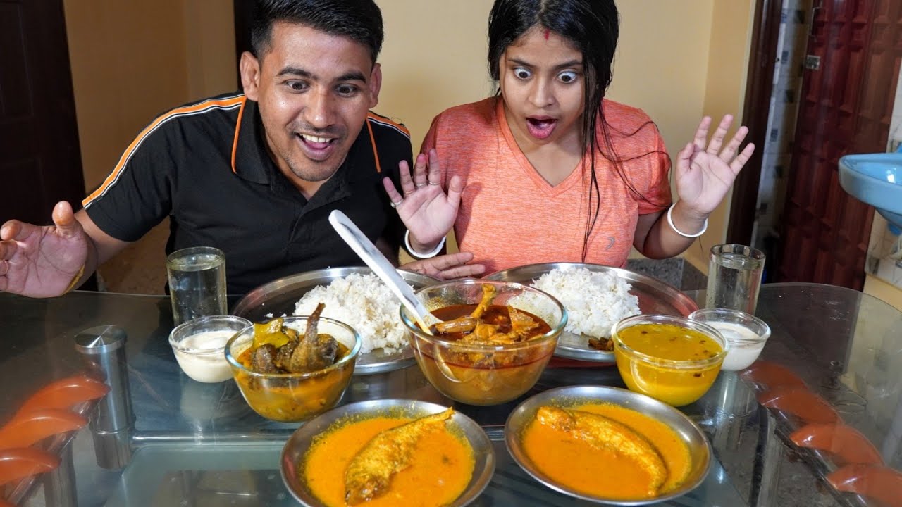 Chicken Curry Rice Fish Curry doi & Rasgulla Eating Show