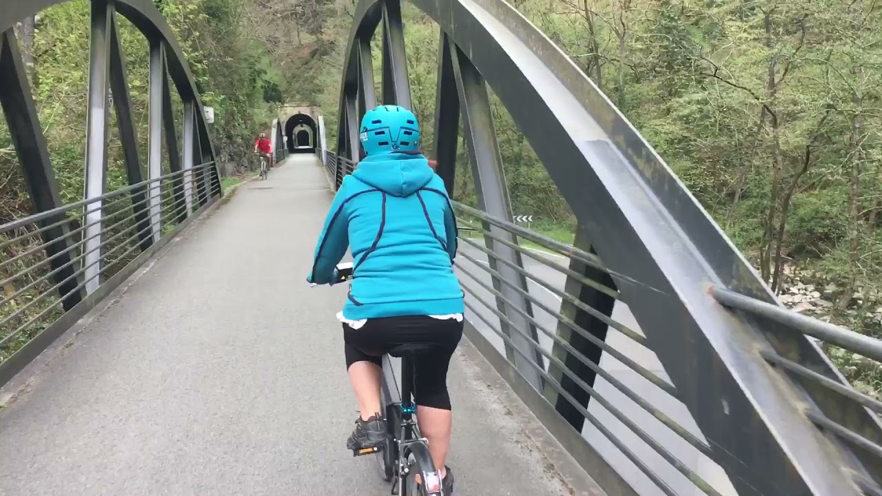 Vía Verde del Urola en bicicleta