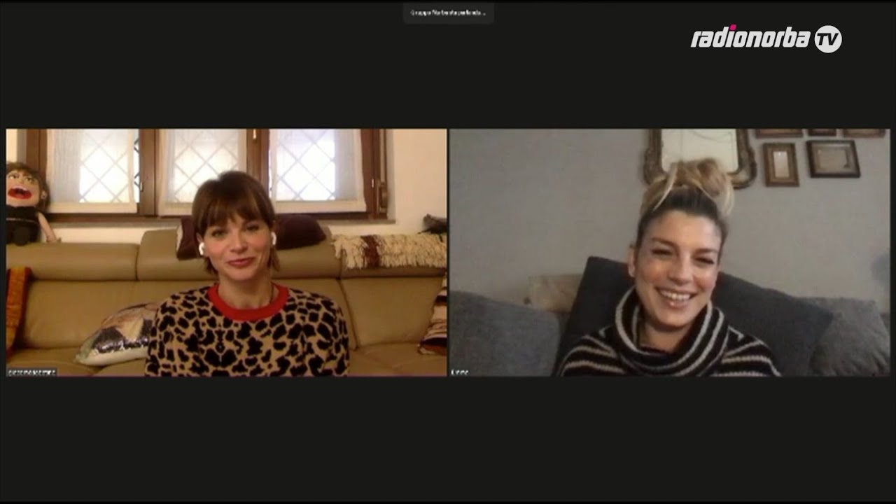 Emma e Alessandra Amoroso: intervista doppia in ciabatte!