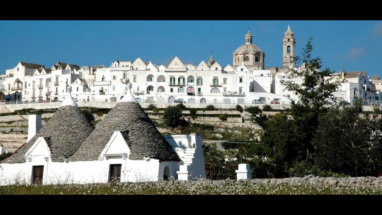 Martina Franca da «Pellegrino di Puglia» di Cesare Brandi