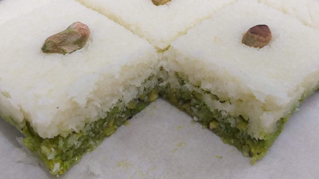 حلوى جوزالهند مع الفستق الحلبي_cocount and Pistachio Layars