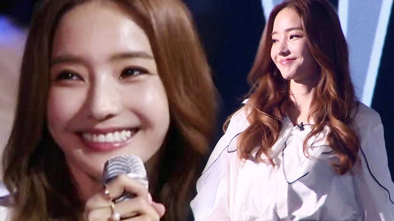 한채영, 한국의 바비 인형 포스로 ‘우아한 등장’  @《THE FAN》 더 팬 EP01