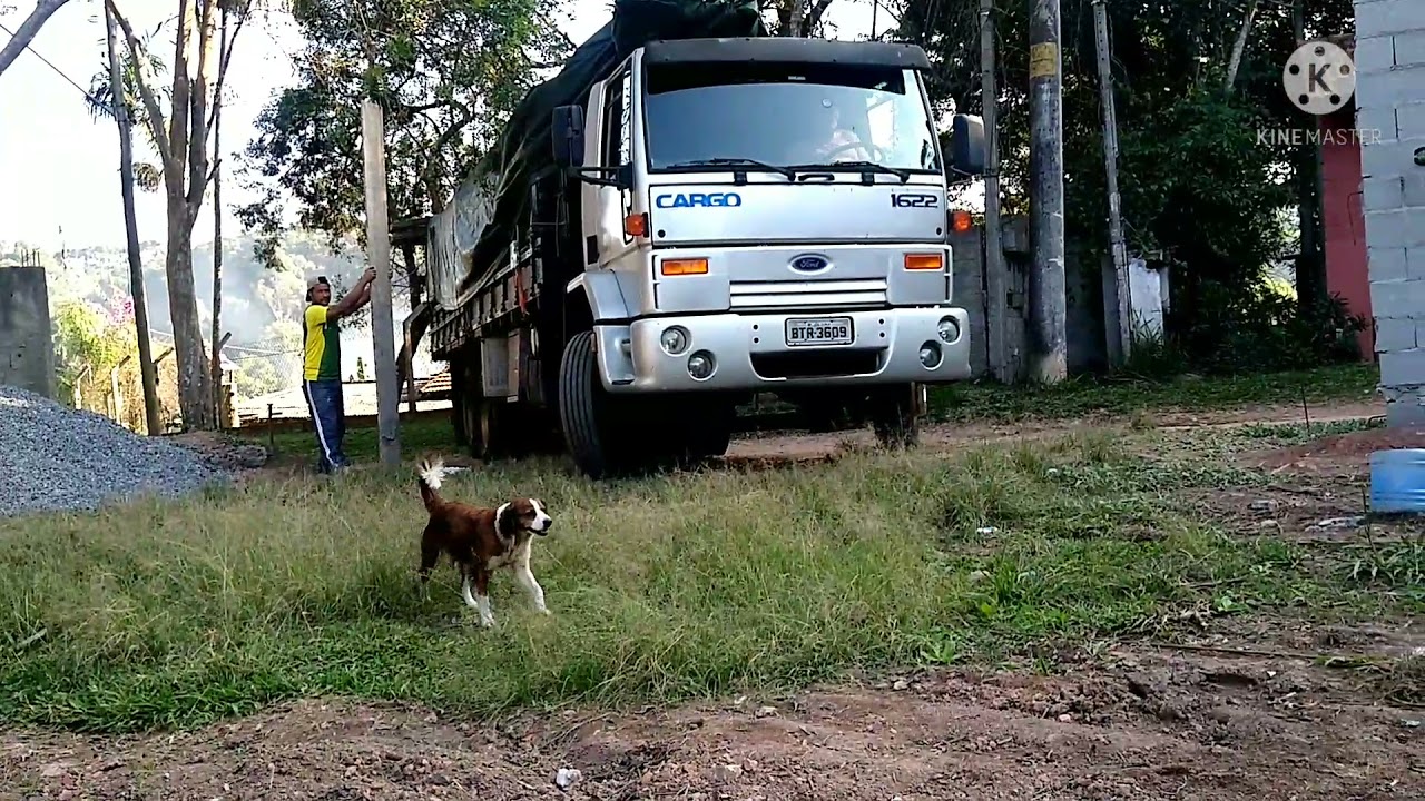 largura do portão para entrar com caminhão