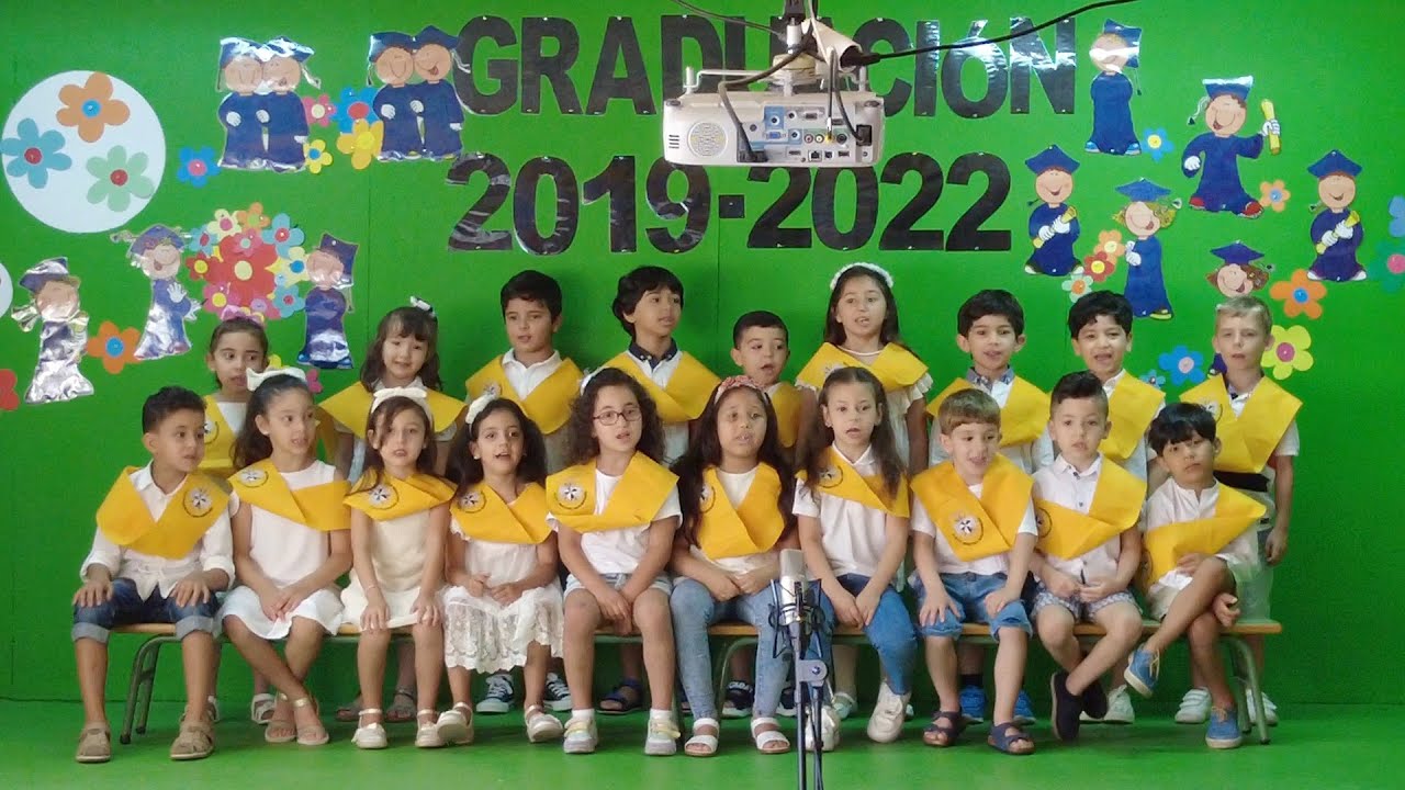 Ilusión en la graduación de Infantil del 'Juan Morejón'