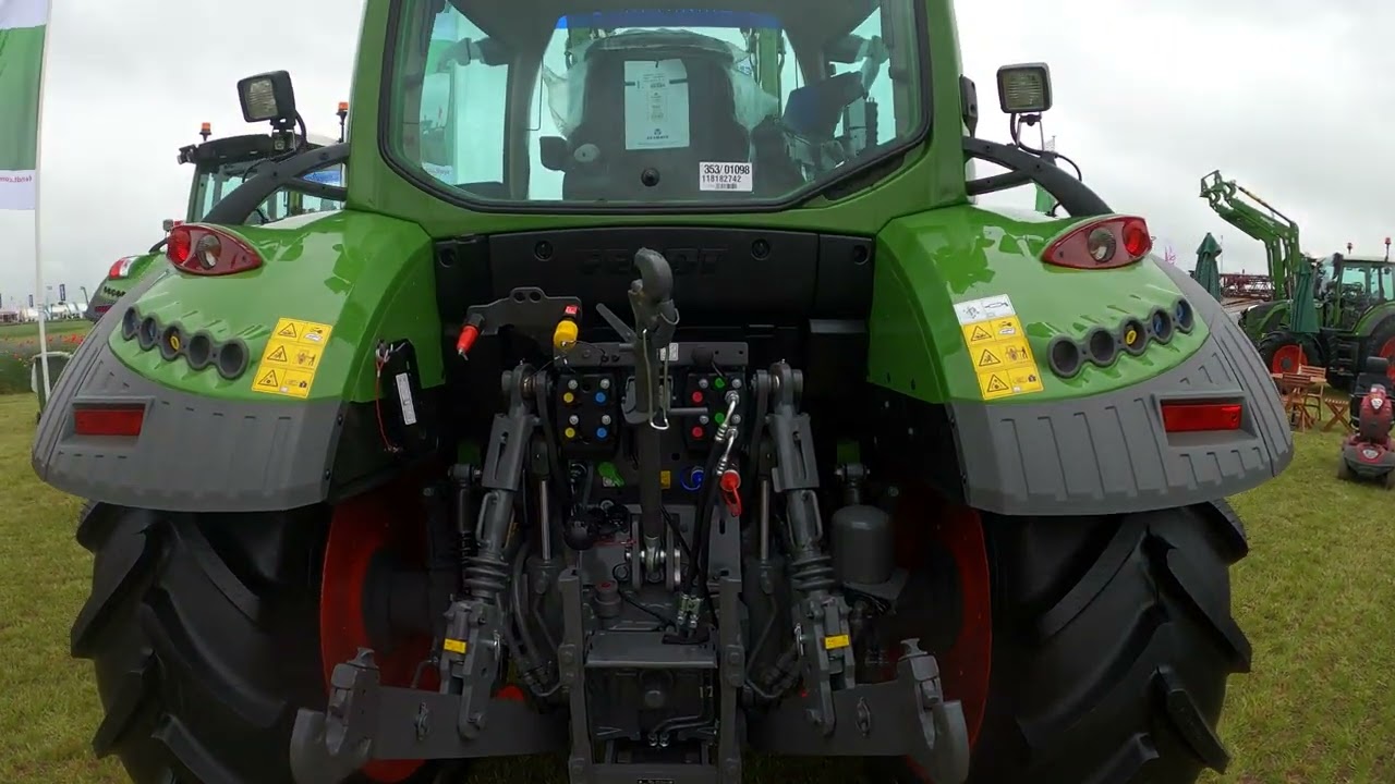 2021 Fendt 313 Vario Profi 4.4 Litre 4-Cyl Diesel Tractor (133 / 142 HP)