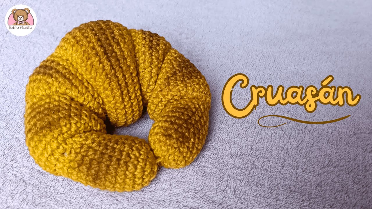 Cruasán o croissant amigurumi - Comida a crochet - Patrones amigurumi - Peluditos y Blanditos