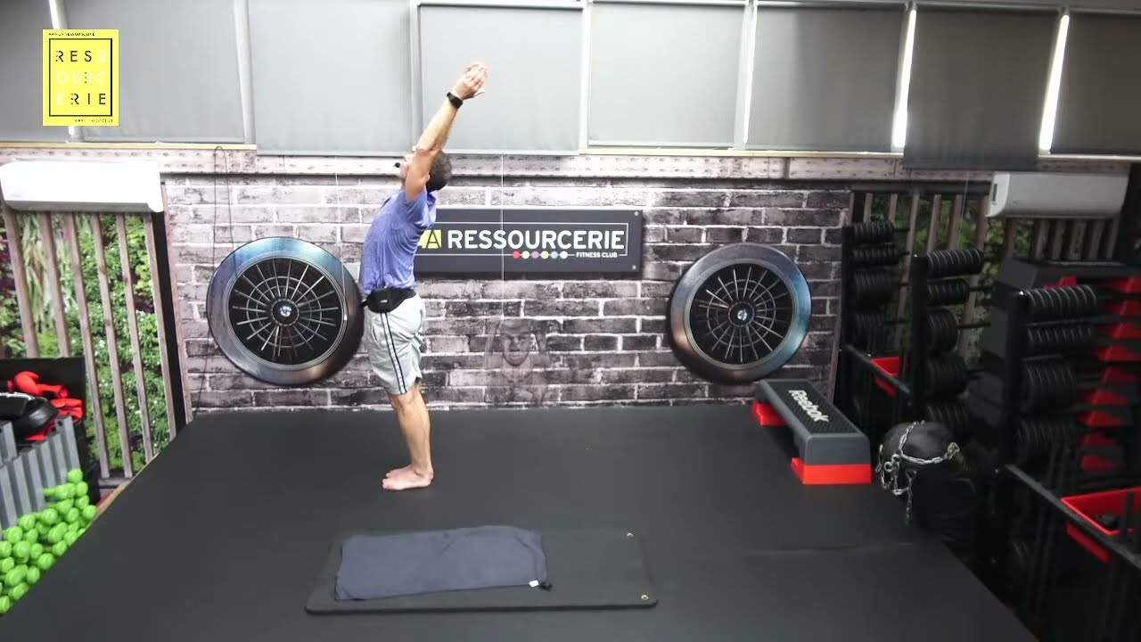 Yogilates avec James à la Ressourcerie Fitness Club #ressourcezvous