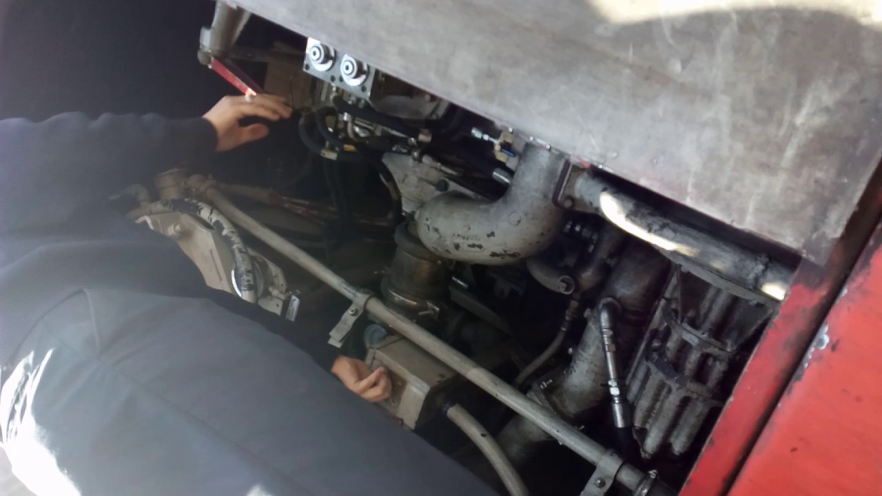 DE 33075 loko marş. Lokomotive engine start.