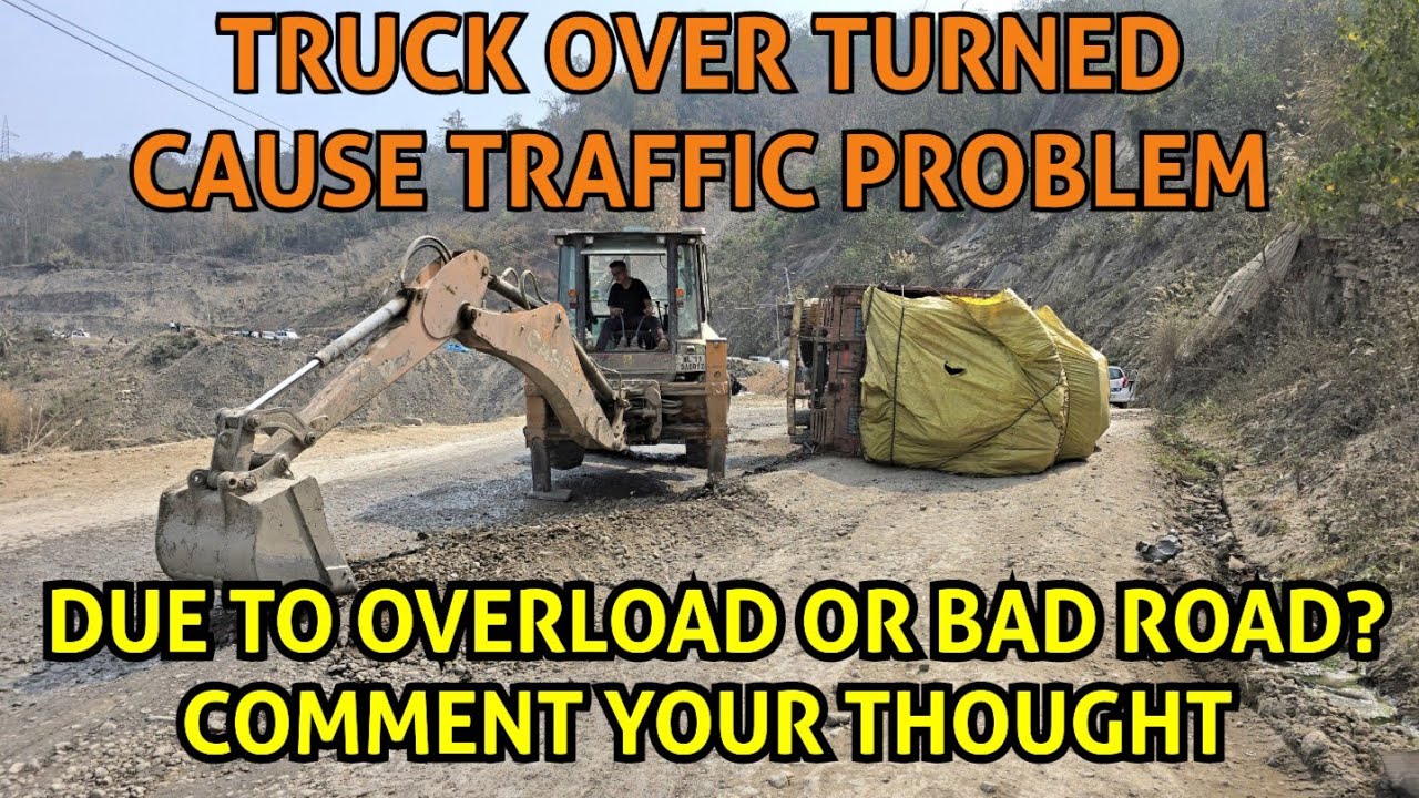 HEAVY TRUCK OVERTURNED CAUSING TRAFFIC CONGESTION  #viral 