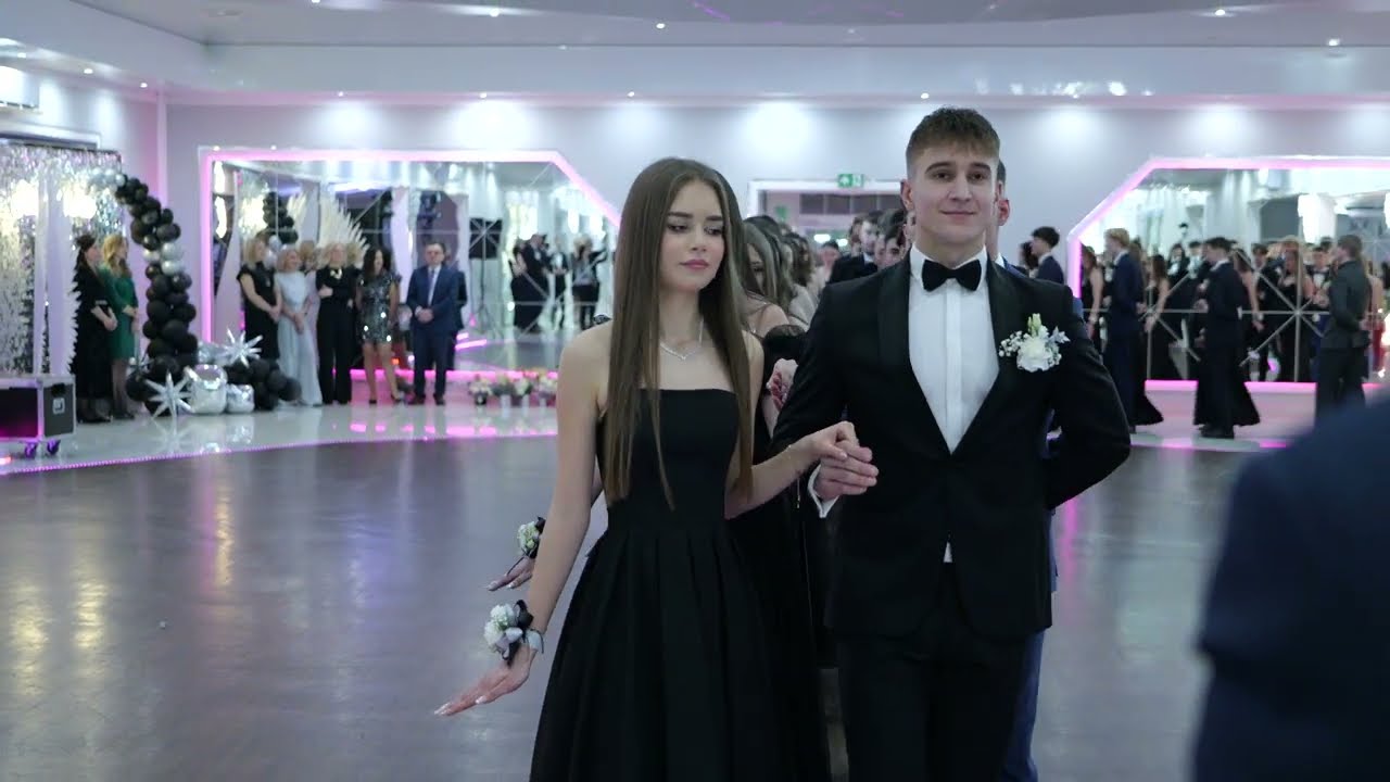 Studniówka 2026 Małogoszcz | Polonez maturzystów LO im. Bohaterów Powstania Styczniowego