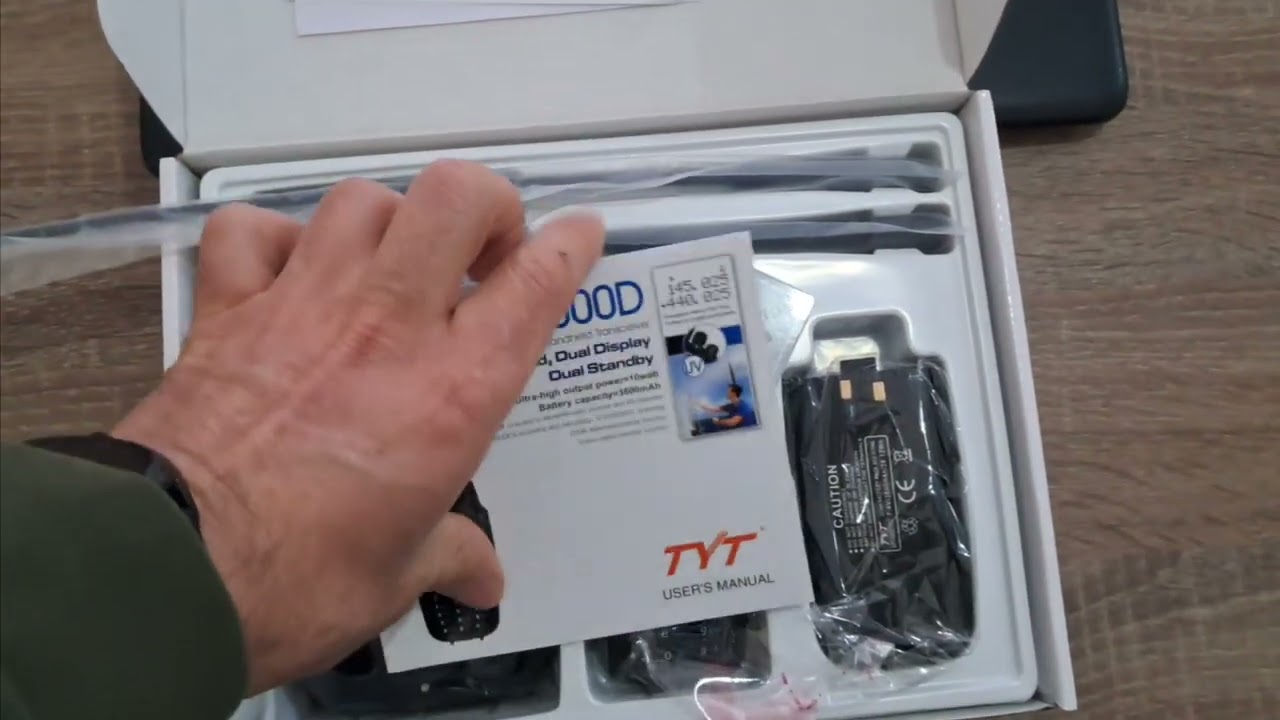 TYT TH-UV8000D Cross band el telsizi