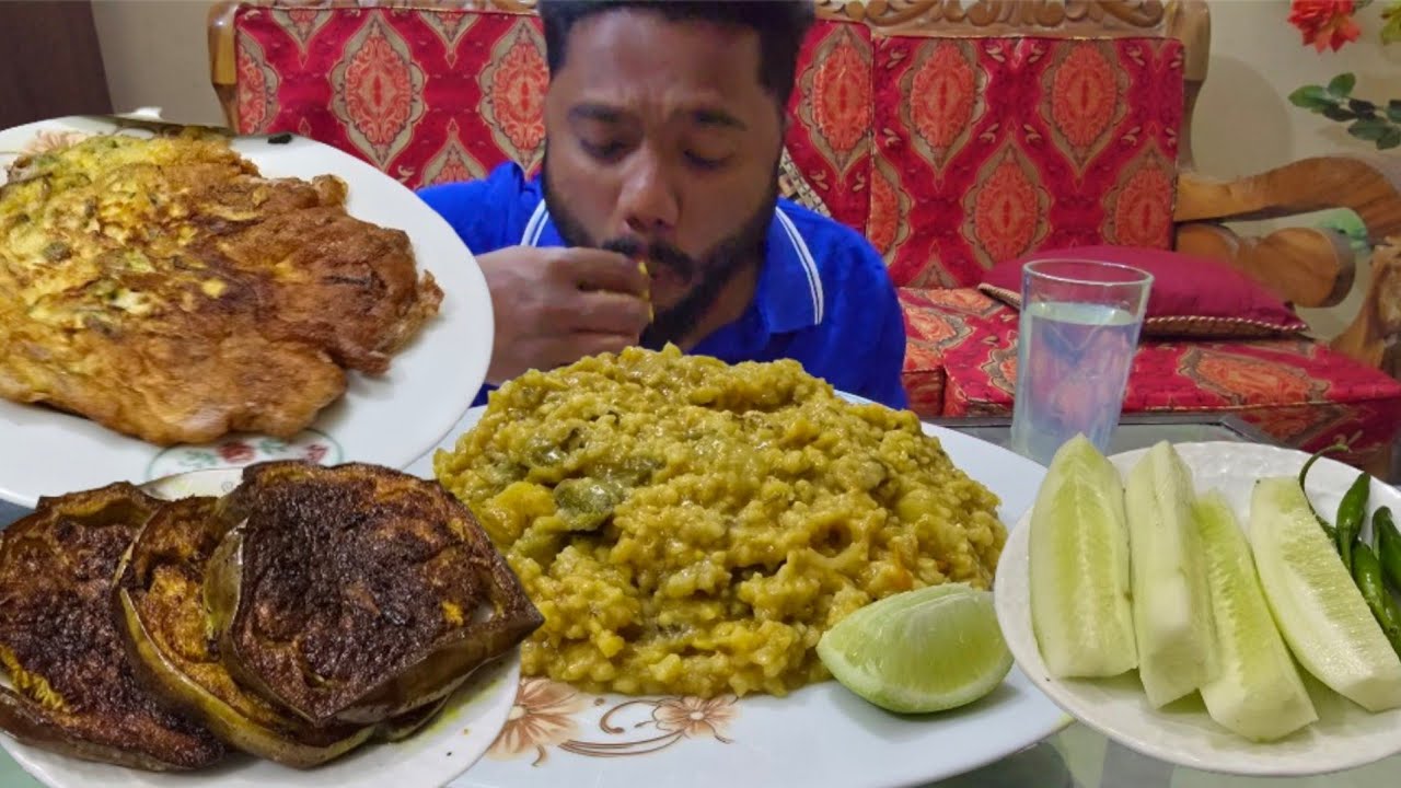 ASMR EATING SPICY VEGETABLES MIXED KHICURI EGG POSE BEGUN VAJA | MUKHBANG 