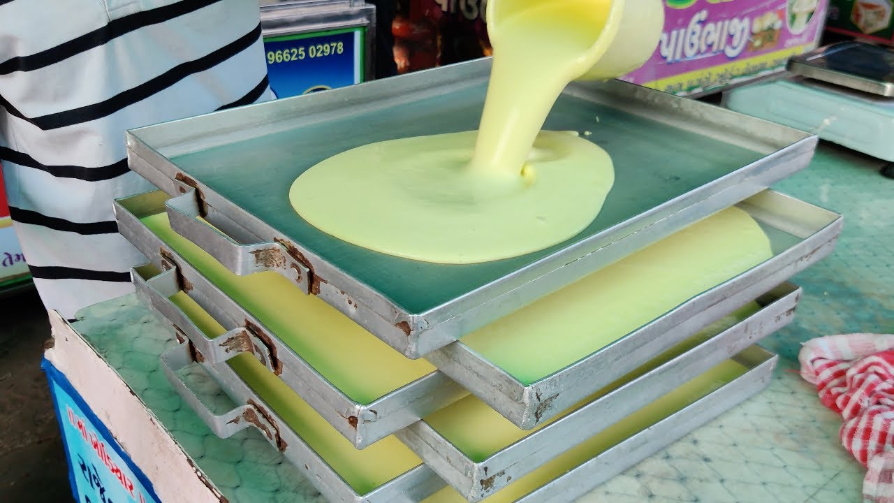 Live Dhokla Making on Street | Famous Gujarati Snack | Indian Street Food