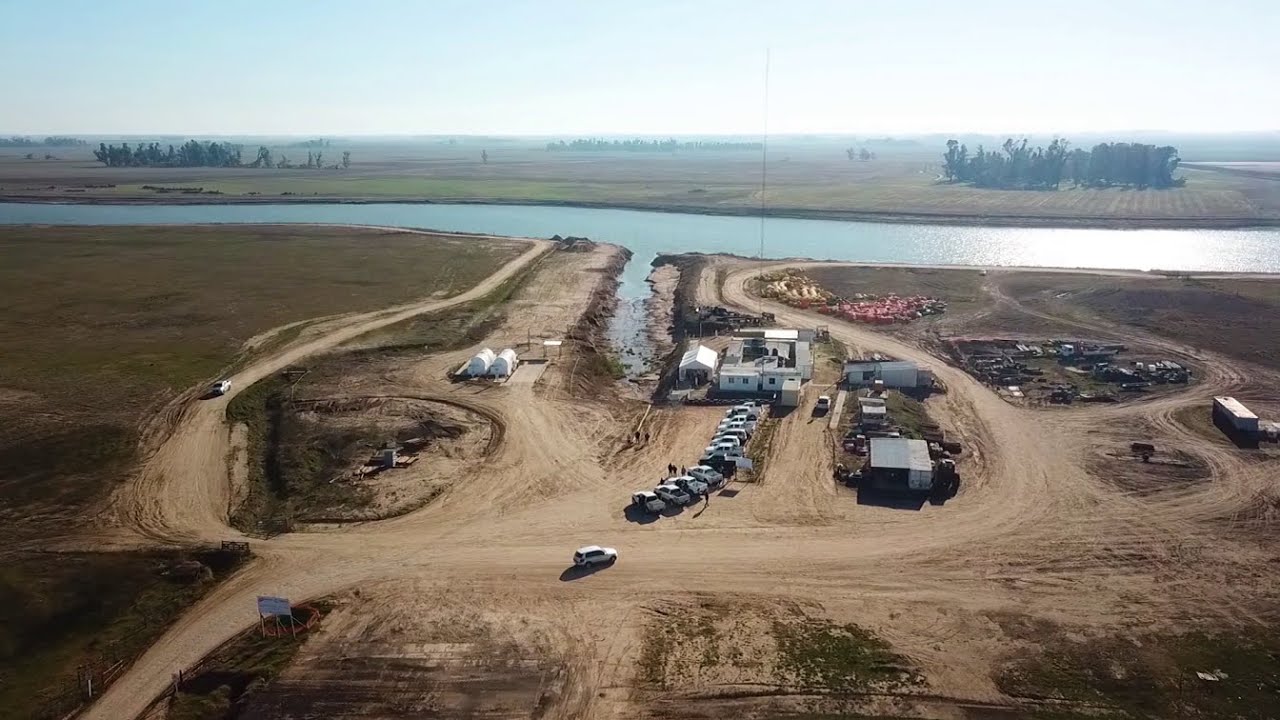 Dragado y ensanchamiento - R&iacute;o Salado