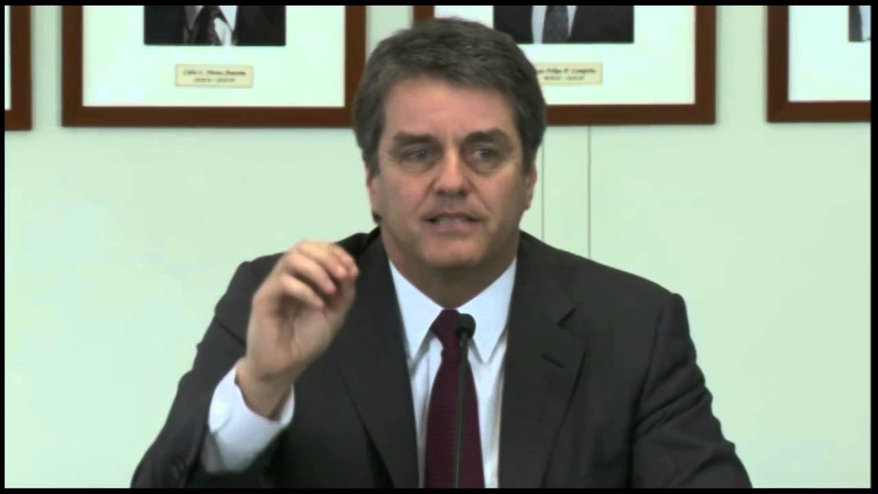 Coletiva. Embaixador Roberto Azev&ecirc;do (em ingl&ecirc;s)